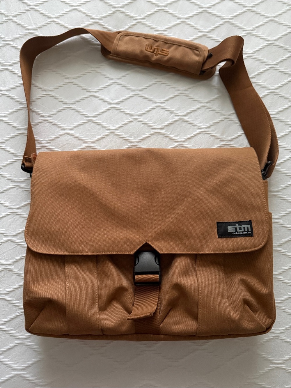 STMbags Tan Canvas Messenger Bag for Men